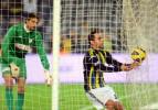 Kadıköy'de 4 gol 3 kırmızı kart!