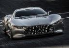 Mercedes bombayı patlattı