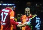Melo hareket yaptı! Sosyal medya yıkıldı