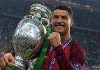 Ronaldo Messi'yi solladı! Yok böyle kazanç