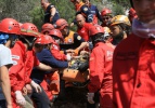 Mahsur kaldığı mağaradan 83 saat sonra kurtarıldı