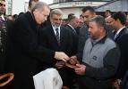 Erdoğan cuma namazı sonrası simit dağıttı