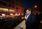Davutoğlu'nun gece mitinginde izdiham