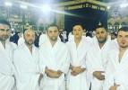 Yıldız futbolcu umreye gitti