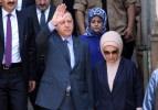 Erdoğan anne ve babasının kabirlerini ziyaret etti