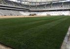 Vodafone Arena'da çimler serildi!