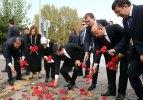 Başbakan katliamın yaşandığı yeri inceledi
