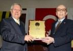Aziz Yıldırım Fenerbahçe başkanı olduğunda dünya böyleydi