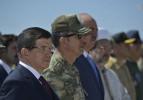 Davutoğlu şehitleri gözyaşlarıyla uğurladı