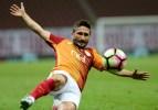 Tek bir kulüpte en uzun süre oynayan futbolcular