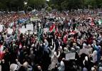 Türkiye katliama karşı ayağa kalktı