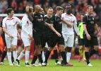 Anfield Road'da yıldızlar geçidi