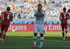 Messi durdu durdu 90'da vurdu!
