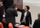 Ayşenur Bah&ccedil;ekapılı Meclis'te veda etti
