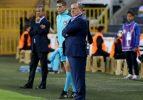 Dick Advocaat çileden çıktı!