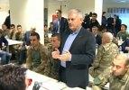 Başbakan Yıldırım askerlerle yemek yedi