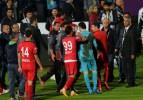 Başkentte maç bitti saha karıştı