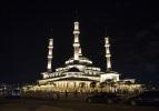 Beştepe Millet Camii'nde teravihe büyük ilgi