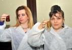 Çay içerek para kazanıyorlar