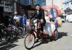İşte bu da gelin bisikleti