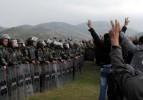 Öldürülen PKK'lılar helikopterlerle taşındı