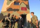 Davutoğlu'ndan Bordo Berelilere sürpriz ziyaret