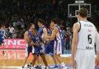 Efes, Real Madrid'i dize getirdi!