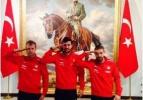 Milliler Anıtkabir'i ziyaret etti