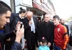 Erdoğan, oğlu ve torunuyla market alışverişinde