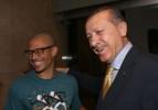 Erdoğan'a havalimanında sürpriz karşılama