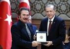 Ödüllerini Erdoğan'dan aldılar