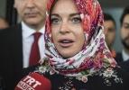 Lindsay Lohan burkini giyerek poz verdi