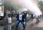 İpek Medya binası önünde polis müdahalesi
