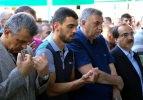 Kenan Sofuoğlu bebeğini toprağa verdi