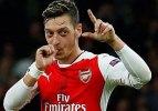 En çok kazanan Türk Mesut Özil olacak
