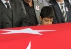Şehit polis gözyaşlarıyla toprağa verildi