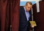 Siyasiler sandık başında