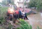 Şiddetli yağış Beşikdüzünü sular altında bıraktı