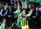 Türk derbisinde zafer Fenerbahçe'nin