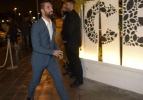 Arda Turan geceye böyle geldi! Elinde...