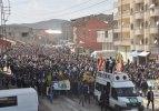 Hakkari'de cenaze sonrası ortalık karıştı