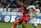 Antalyaspor Mersin'i son düzlükte vurdu!