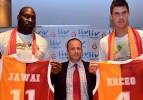 Galatasaray'ın yeni transferleri imzayı attı