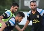 Fenerbahçe dar alanda kısa pas çalıştı