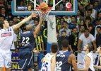 Fenerbah&ccedil;e Anadolu Efes'e fark attı