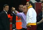 Fatih Terim kamerayı böyle yumrukladı