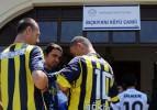 Fenerbah&ccedil;eli futbolcular 'Cuma Namazı'nda