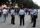 Adana derbisi öncesi taşlı sopalı kavga