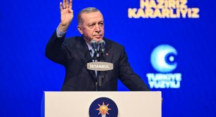 Cumhurbaşkanı Erdoğan açıkladı! İşte AK Parti adayları...