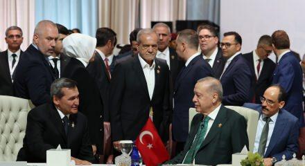 Cumhurbaşkanı Erdoğan Katar'da! İşbirliği Teşkilatı-Arap Ligi Olağanüstü Zirvesi